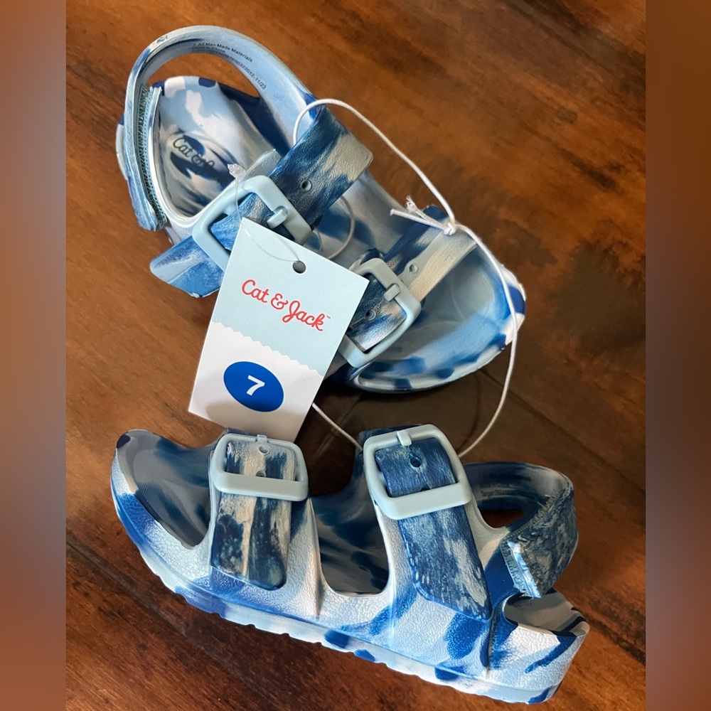 Cat & Jack Kids Blue Patterned Sandals